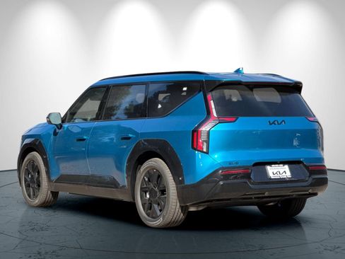 New 2026 Kia EV9 Land w/ Nightfall Edition Package image 6