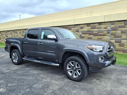 Used 2016 Toyota Tacoma Limited w/ Towing Package AWD/4WD image 1