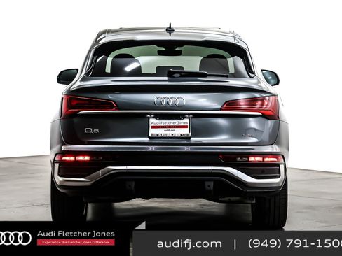 Used 2023 Audi Q5 2.0T Premium w/ Convenience Package image 5