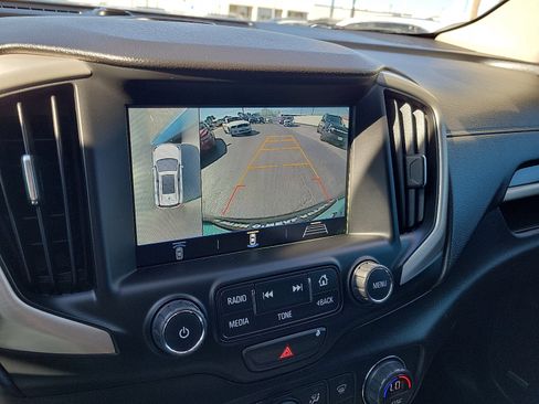 Used 2018 GMC Terrain Denali w/ Advanced Safety Package image 17