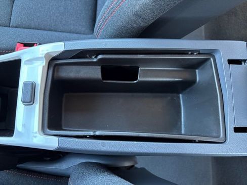Used 2017 Chevrolet Bolt LT FWD image 26