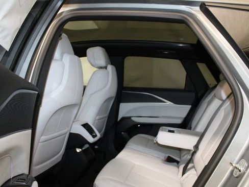 New 2026 Cadillac Lyriq Sport AWD/4WD image 8