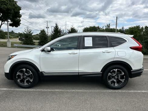 Used 2018 Honda CR-V Touring image 2