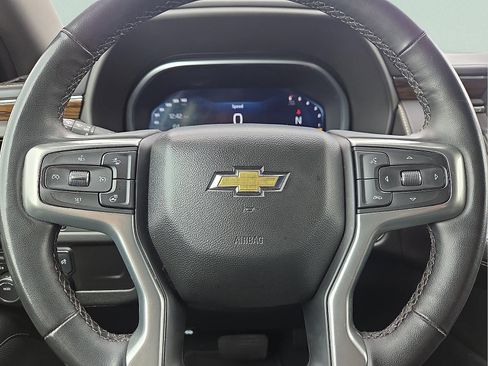 Used 2023 Chevrolet Suburban Premier AWD/4WD image 24