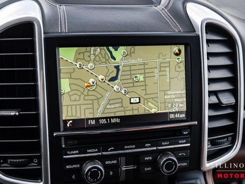 Used 2016 Porsche Cayenne S AWD/4WD image 23