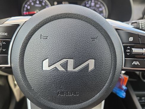 Used 2024 Kia Forte LXS w/ LXS Technology Package FWD image 22