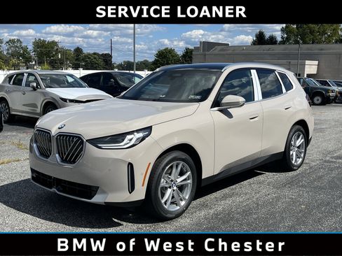 Used 2025 BMW X3 xDrive30i w/ Premium Package image 1