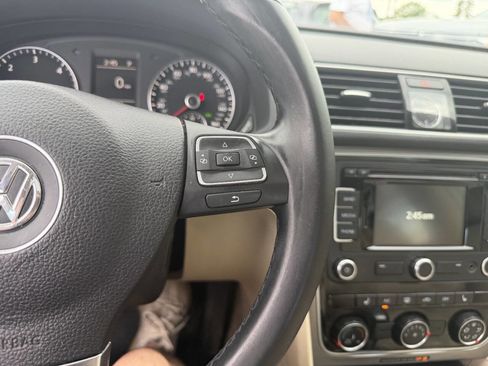 Used 2014 Volkswagen Passat TDI SE FWD image 31