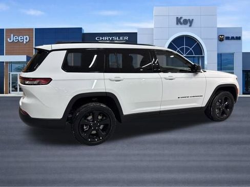 New 2025 Jeep Grand Cherokee L Altitude image 7