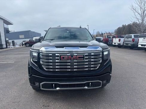 Used 2023 GMC Sierra 1500 Denali w/ Denali Reserve Package image 3