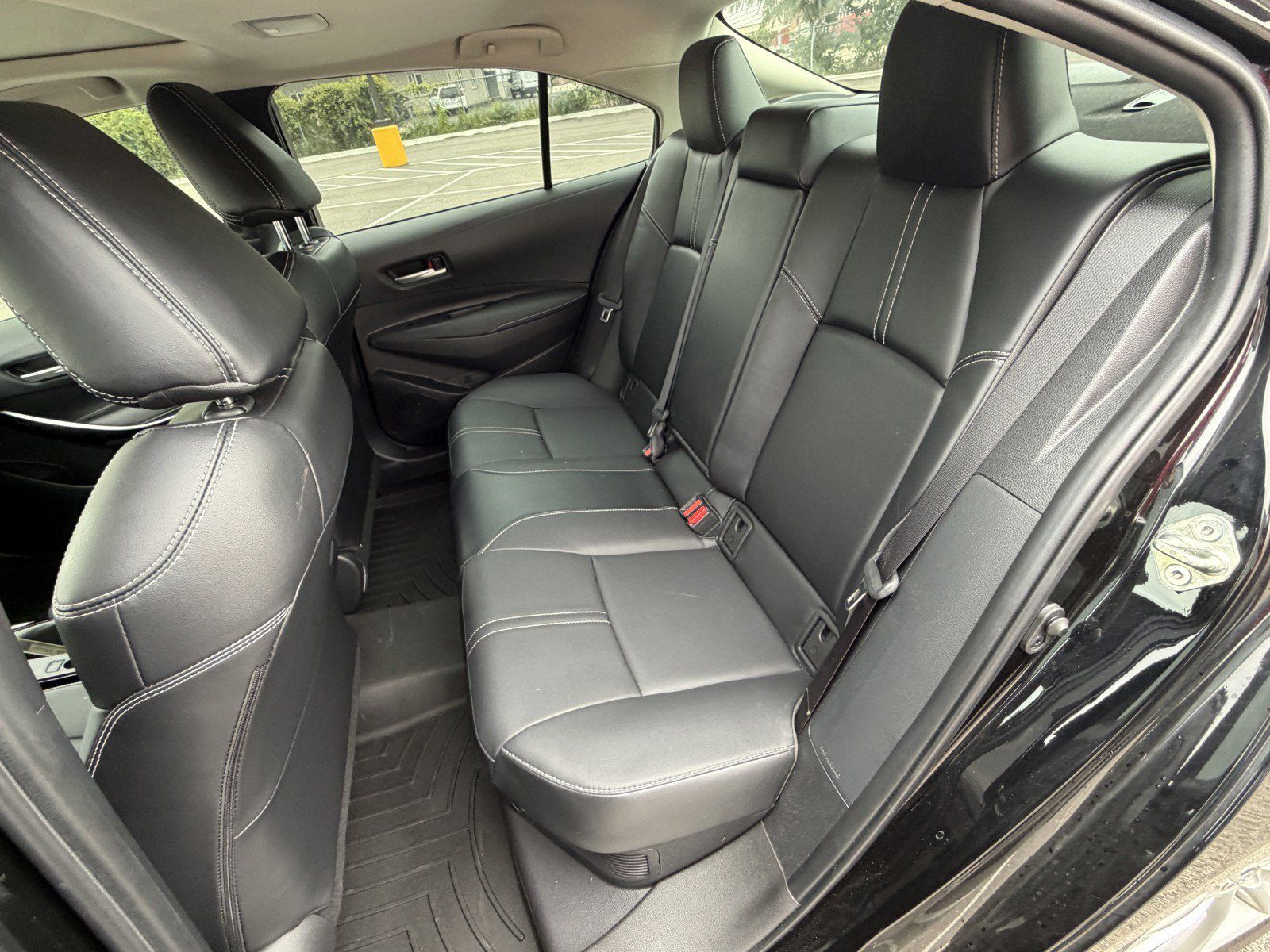 Used 2024 Toyota Corolla XLE FWD image 9