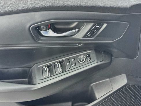 Used 2023 Honda Accord EX-L image 16
