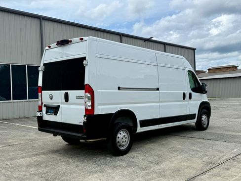 Used 2023 RAM ProMaster 2500 FWD image 4