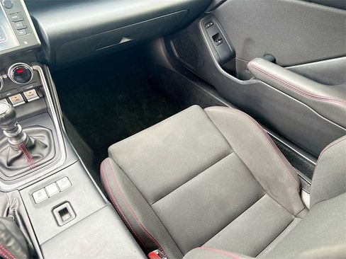 Used 2024 Subaru BRZ Premium image 21