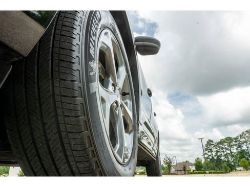 Used 2024 Ford Escape ST-Line FWD image 9