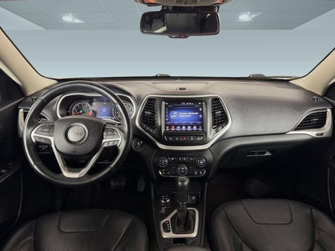 Used 2015 Jeep Cherokee Trailhawk w/ Comfort/Convenience Group AWD/4WD image 14