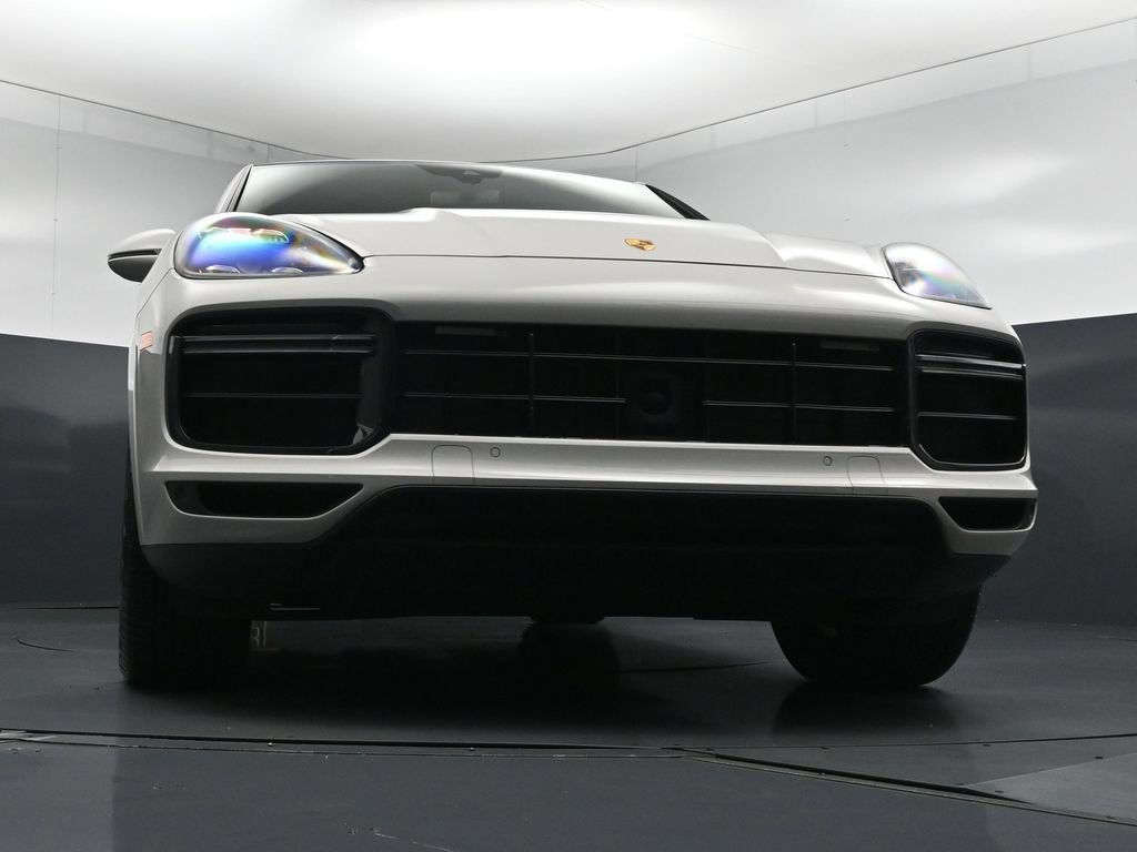 Used 2020 Porsche Cayenne Turbo AWD/4WD image 29