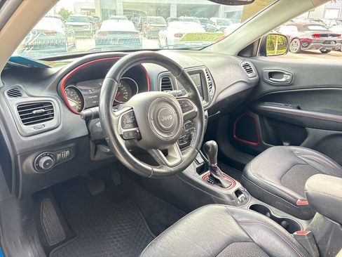 Used 2018 Jeep Compass Trailhawk w/ Popular Equipment Group AWD/4WD image 6