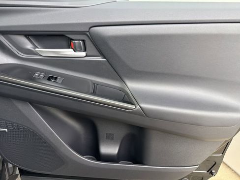 New 2026 Subaru Solterra AWD/4WD image 35