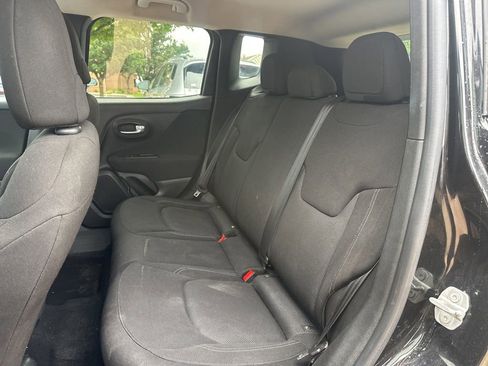 Used 2020 Jeep Renegade Sport FWD image 13