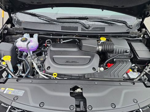 New 2026 Chrysler Pacifica Pinnacle AWD/4WD image 25