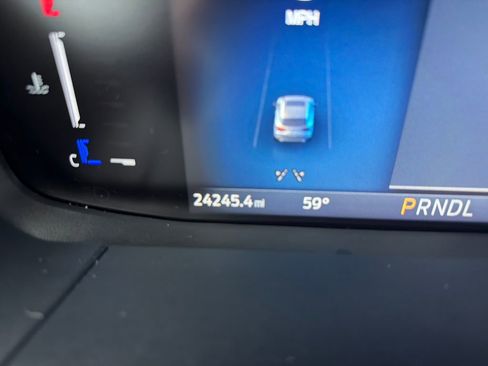 Used 2025 Ford Escape ST-Line image 16