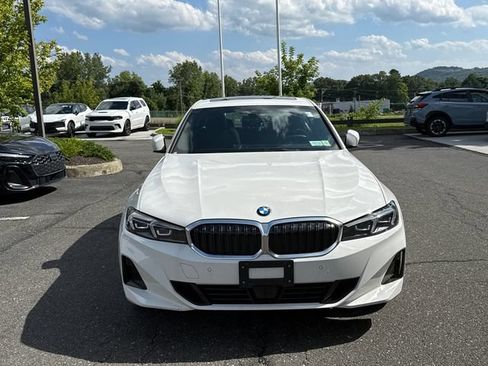 Used 2025 BMW 330i xDrive Sedan w/ Premium Package AWD/4WD image 6