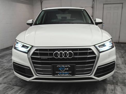 Used 2018 Audi Q5 2.0T Premium Plus w/ Premium Plus Package AWD/4WD image 2