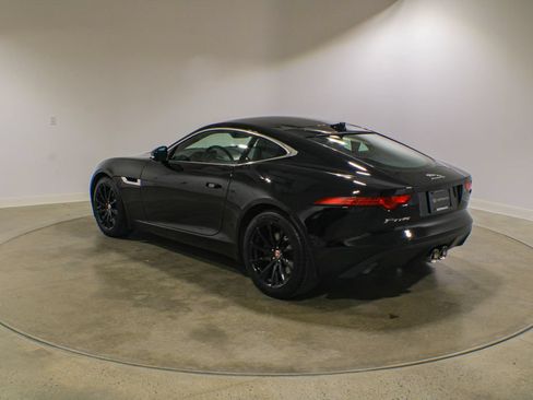 Used 2017 Jaguar F-TYPE Coupe RWD image 4