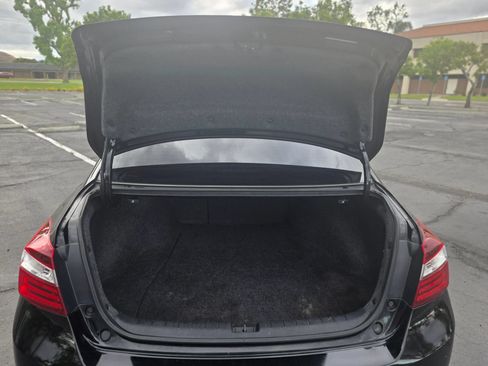 Used 2017 Honda Accord EX-L image 14