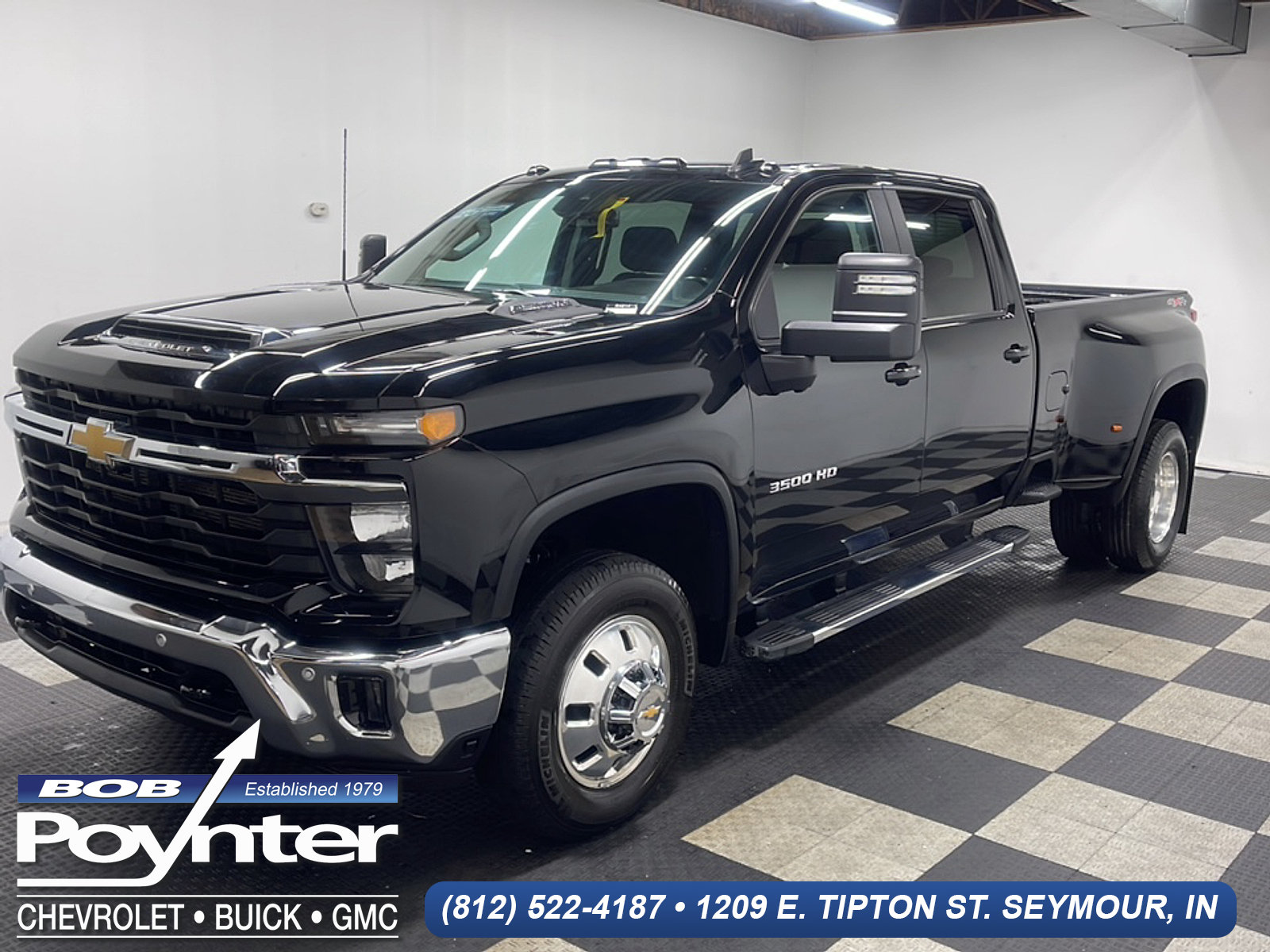 Used 2025 Chevrolet Silverado 3500 LT w/ Safety Package AWD/4WD image 1
