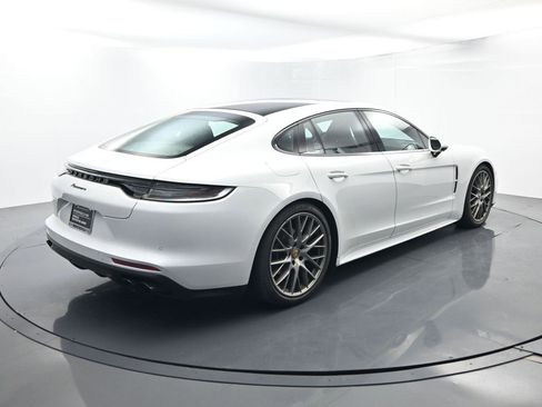 Certified 2023 Porsche Panamera Platinum Edition image 15