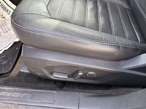 Used 2015 Ford Fusion SE w/ Equipment Group 202A image 12