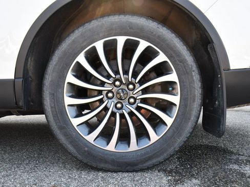 Used 2023 Lincoln Aviator Reserve AWD/4WD image 37