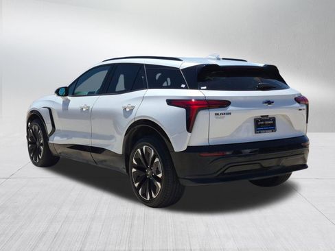 Used 2024 Chevrolet Blazer EV RS AWD/4WD image 3