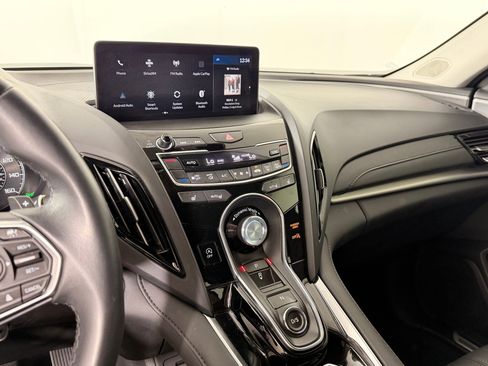 Used 2024 Acura RDX SH-AWD image 25