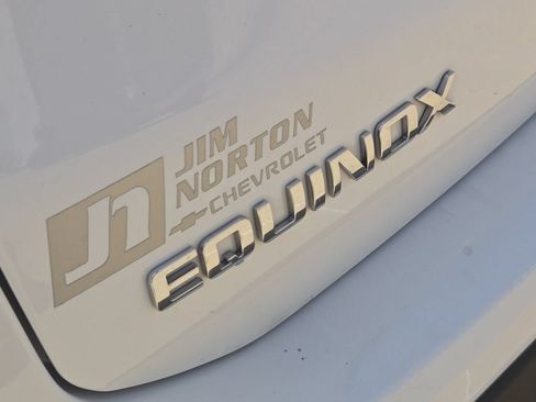 Used 2022 Chevrolet Equinox LT FWD image 11