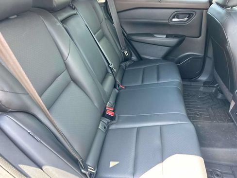 Certified 2023 Nissan Rogue SV w/ SV Premium B Package FWD image 23
