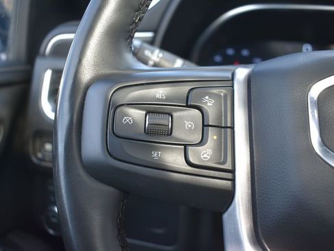 Used 2024 GMC Yukon XL SLT w/ SLT Premium Package image 14