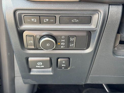 Used 2022 Ford F150 Lariat w/ Equipment Group 502A High AWD/4WD image 17