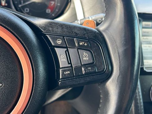 Used 2015 Jaguar F-TYPE S RWD image 18