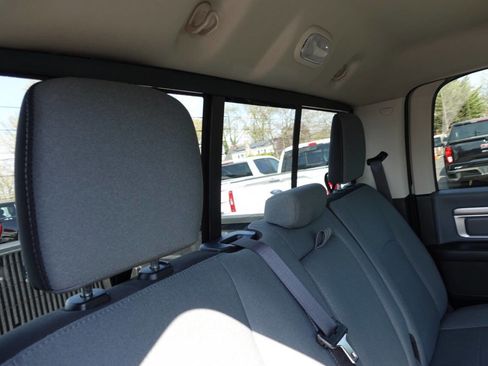 Used 2023 RAM 1500 Classic SLT w/ Electronics Convenience Group AWD/4WD image 33