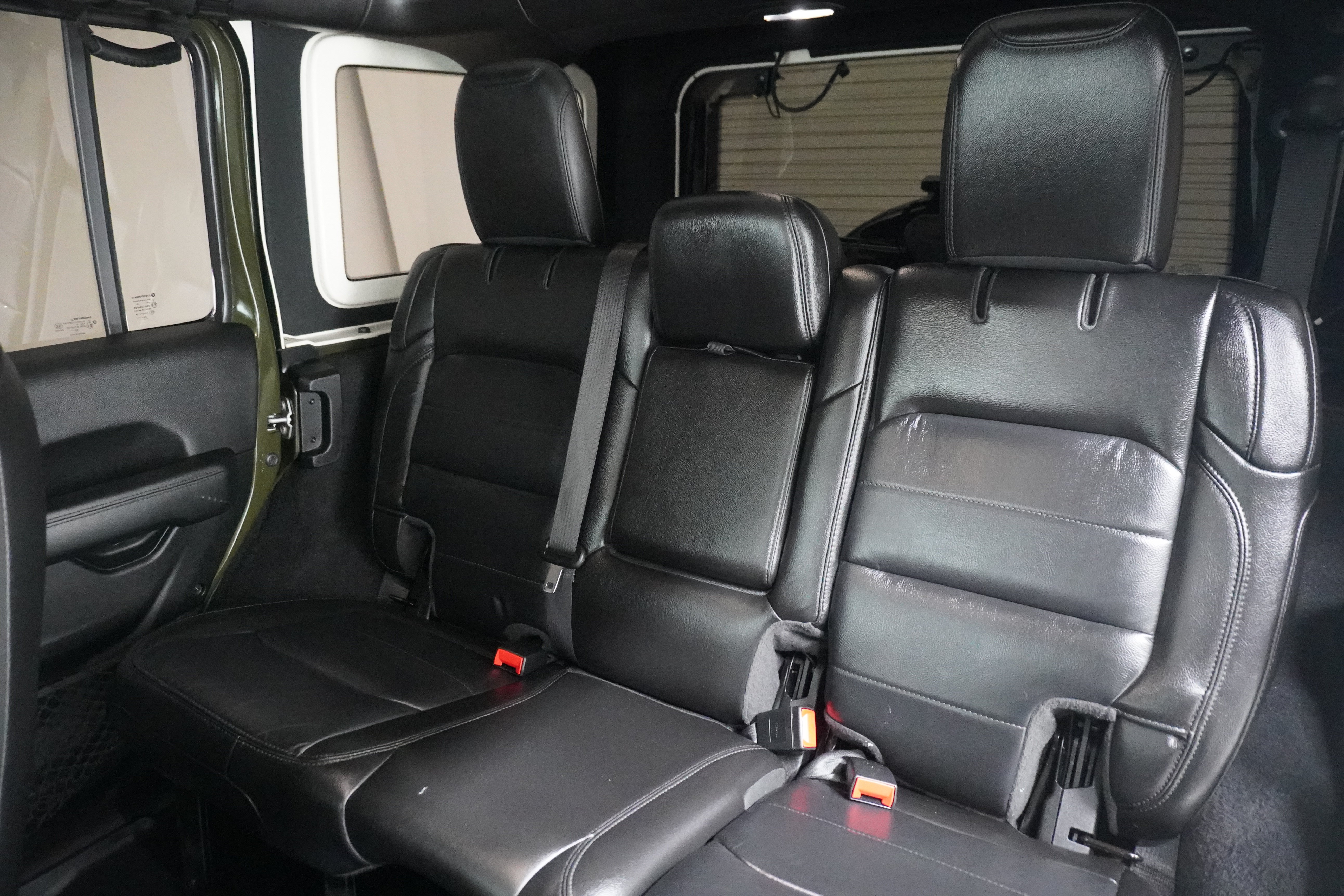 Used 2021 Jeep Wrangler Unlimited Sahara AWD/4WD image 15