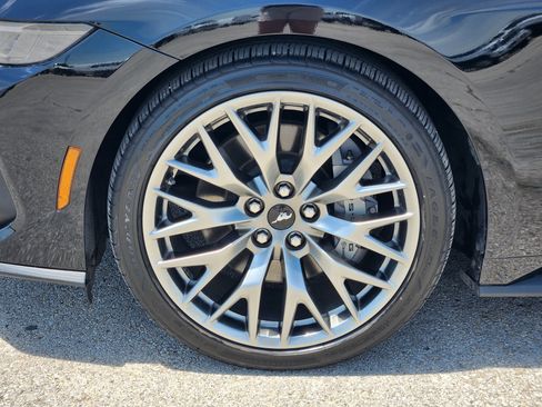 Used 2025 Ford Mustang GT Premium RWD image 10
