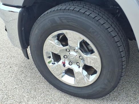 Used 2025 RAM 1500 Big Horn AWD/4WD image 18