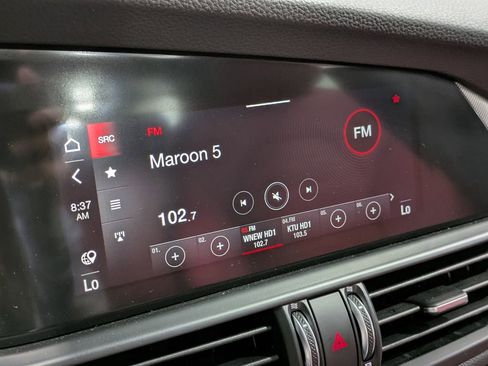 Used 2025 Alfa Romeo Giulia w/ Driving Assist Package RWD image 12
