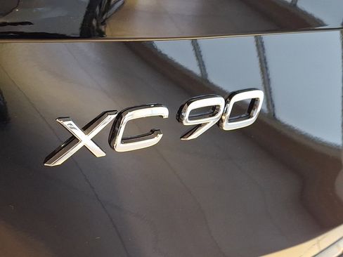 New 2026 Volvo XC90 B6 Ultra w/ Lounge Package image 13