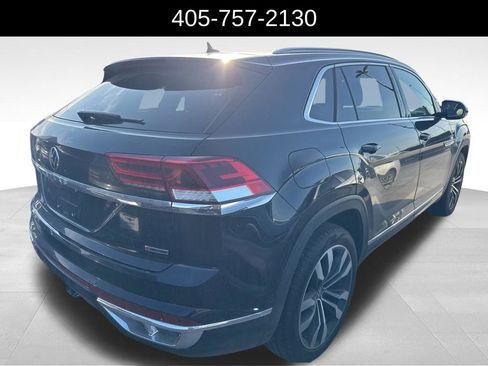 Used 2022 Volkswagen Atlas Cross Sport SEL Premium R-Line AWD/4WD image 2