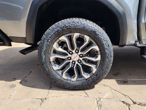 New 2026 GMC Canyon Denali image 53