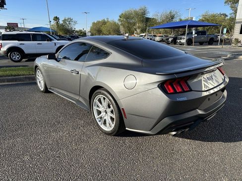 Used 2024 Ford Mustang GT Premium image 4